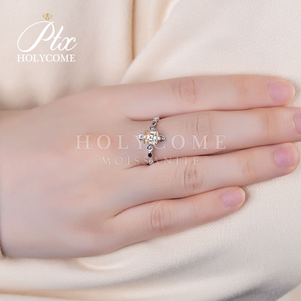 European American Fashion Women's Fine Ring Iced Out Diamond Champagne Moissanite Flower Square 1CT Exquisite Rings Jewelry for Women