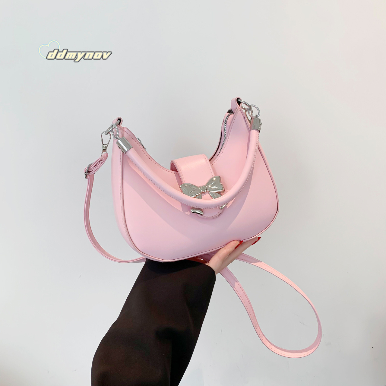 Textured Casual Handbag for Women 2025 New Trend Spring Aesthetic Crossbody Niche Mini Shoulder Underarm Bag ddmynov