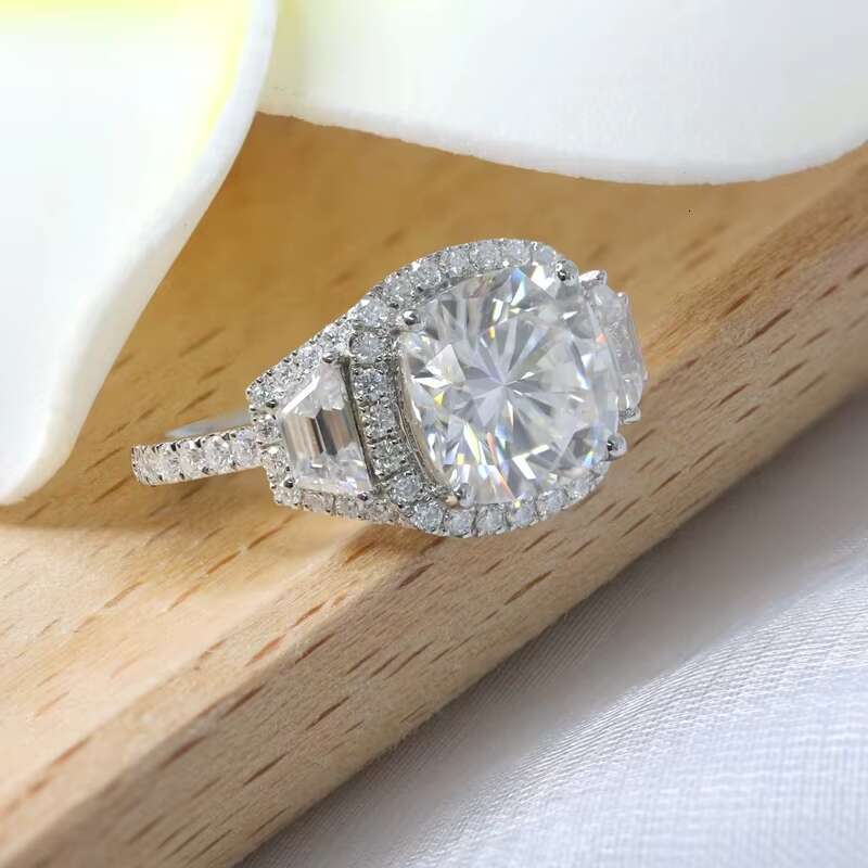 Wholesale Price Sterling Silver925 Ring Luxury DEF VVS 5ct Cushion Cut Moissanite Diamond Engagement Wedding Rings