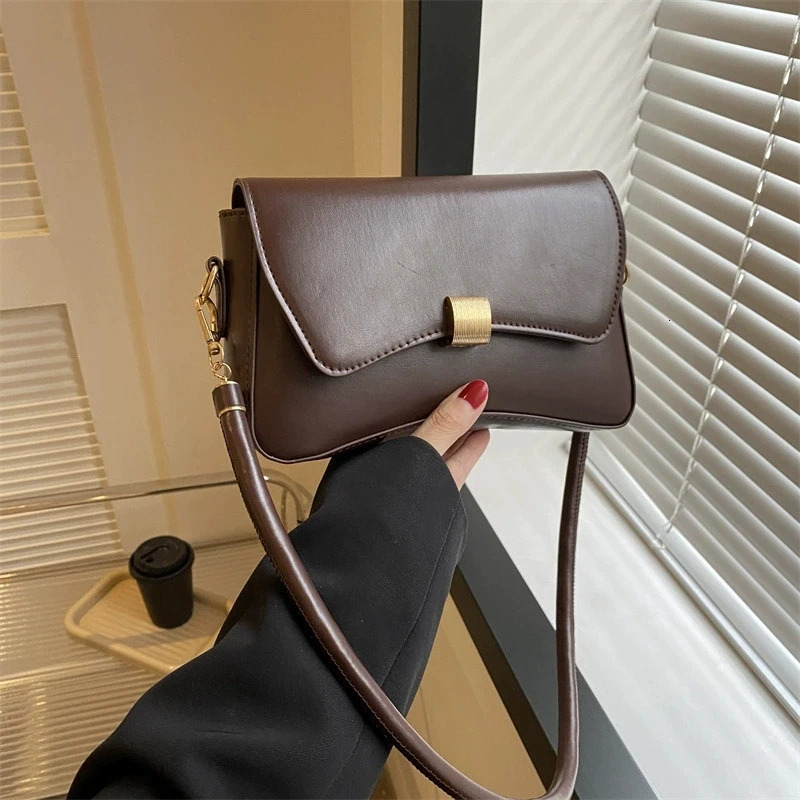 Vegan Crossbody Bag Lightweight Solid Color Flap Purse for Women Teens Ideal for Office College Travel Daily Use 250605