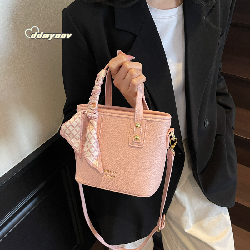 Minimalist Versatile Handheld Bucket for Women 2025 New Korean Fashion Casual Shoulder Crossbody Bag ddmynov