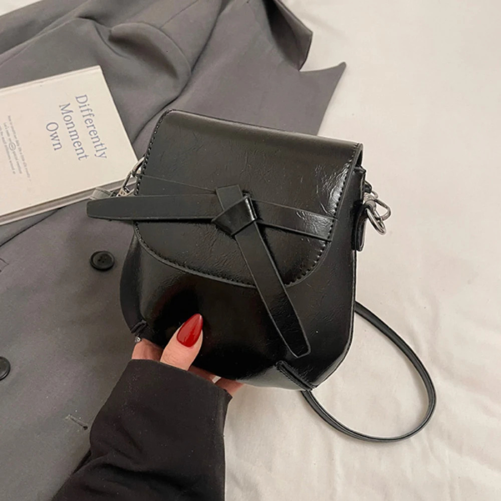 Simple Glossy Crossbody Bag for Women High Grade PU Buckle One Shoulder Bags Daily Working Commute All-Match Versatile Packs 250605