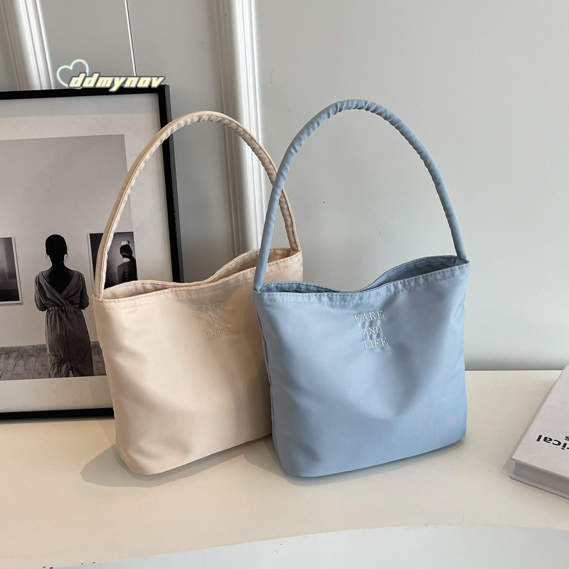 Korean Handheld Nylon for Women Summer 2023 New Trendy Embroidered Underarm Versatile Shoulder Bucket Bag ddmynov