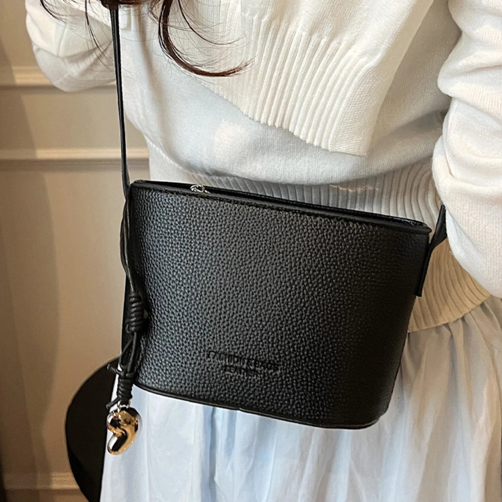 Lychee Pattern Solid Color Square Crossbody Bag Womens Simple Zipper Casual All-Match One Shoulder Bags Daily Commute Packs 250605