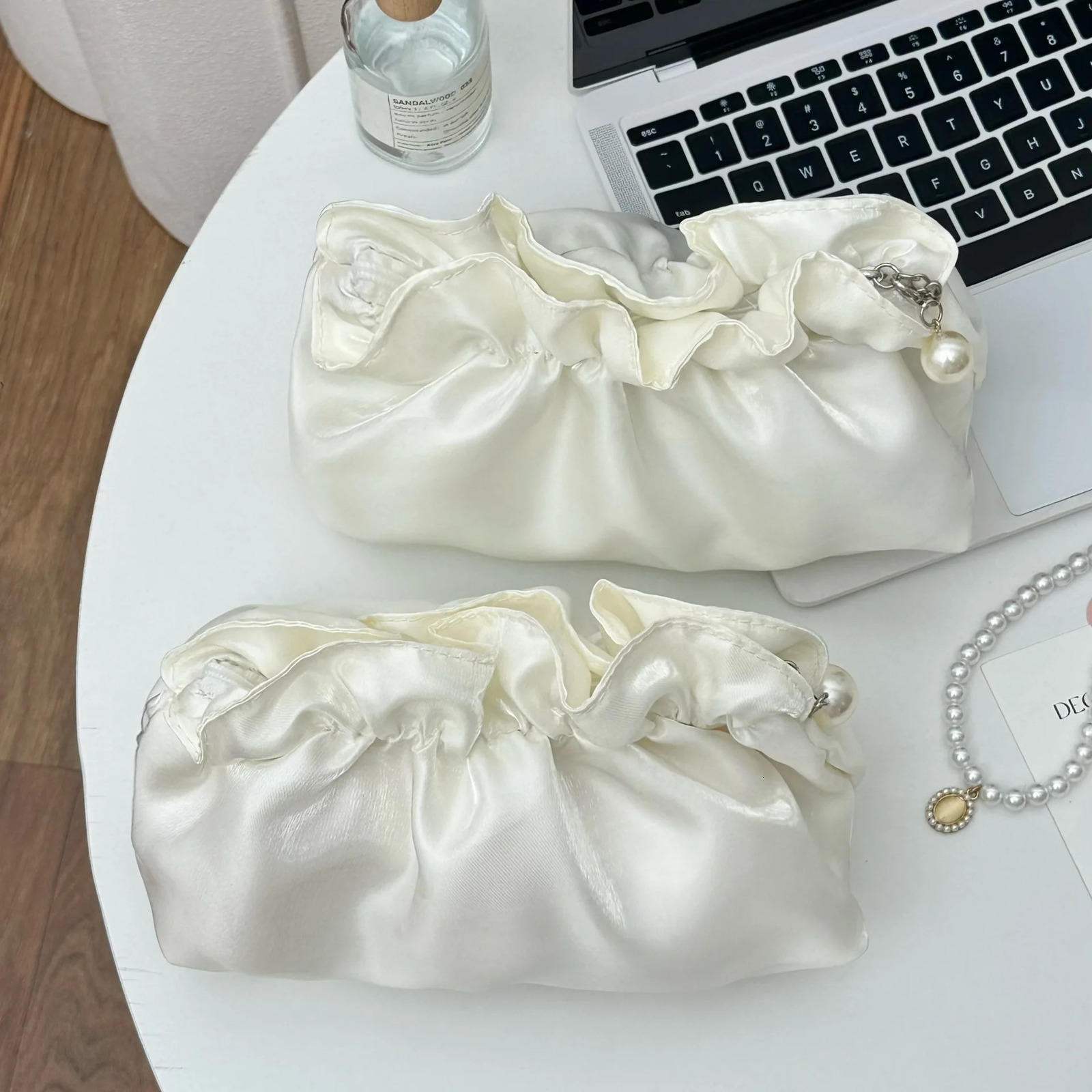 Girl Cloud Makeup Bag Portable Large Capacity Travel Skincare Storage Toilet Bag 250614