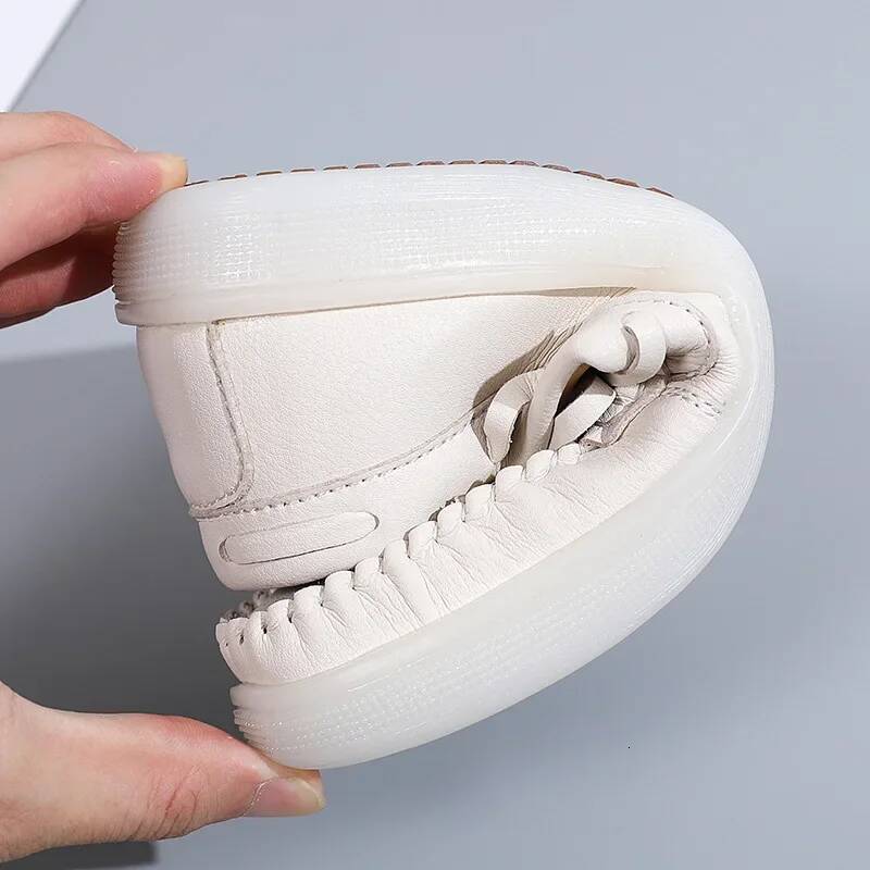 Ddmyoutdoor New Spring And Summer Hollow Flat Mother Casual Shoes Simple White Wear Resistant Women Sneakers Outdoor Shoes