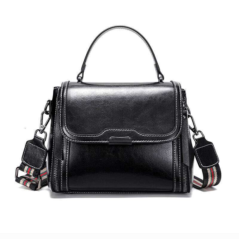 Designer Bags 2025 Women's Designer Oil Wax Cow Leather Handbag Female Cowhide Crossbody Bag Lady Commuter Handbill Shoulder Messenger Bags Luxur