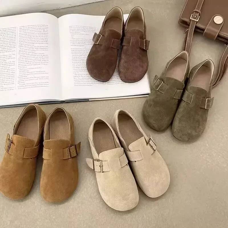 Ddmyoutdoor Fashion Casual Retro Leather Mule Clogs Slippers Outdoor Soft Cork Belt Buckle Slides Flat Shoes For Women Outdoor Shoes