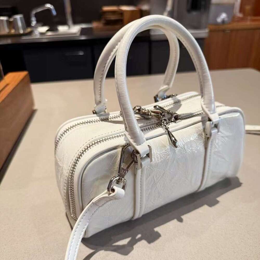 Korean Niche Design Single Shoulder Crossbody Boston for Women New High end Handheld Small Square Bag