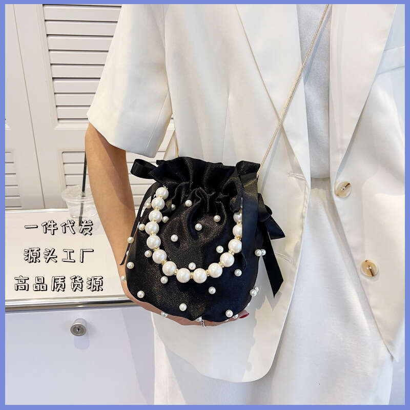 Women's Crossbody Fashion 2024 New Style Personality Ins Chain Pearl Trendy Shoulder Bucket Bag