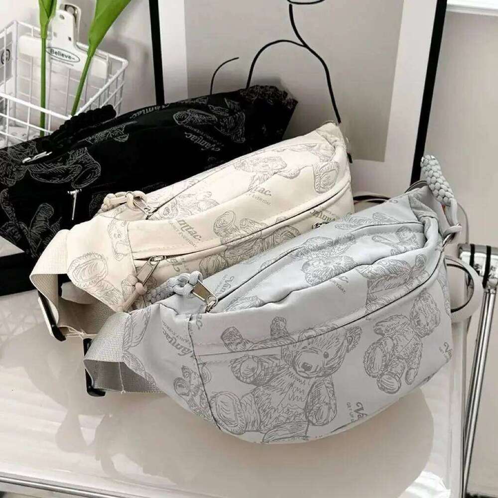 2025 Cute Little Bear Girl Student Chest Female Korean Edition Casual Crossbody Bag, Simple And Versatile Waist Bag