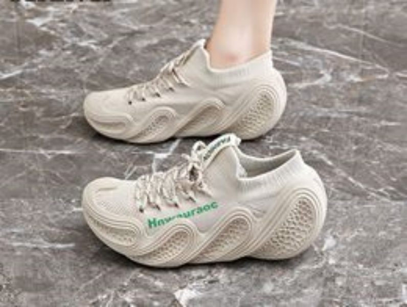 Designer casual shoes Klein Blue New Summer Fashion Lightweight Sneakers Soft Sole Shock Absorption Running Dad Octopus Casual Shoes for Women