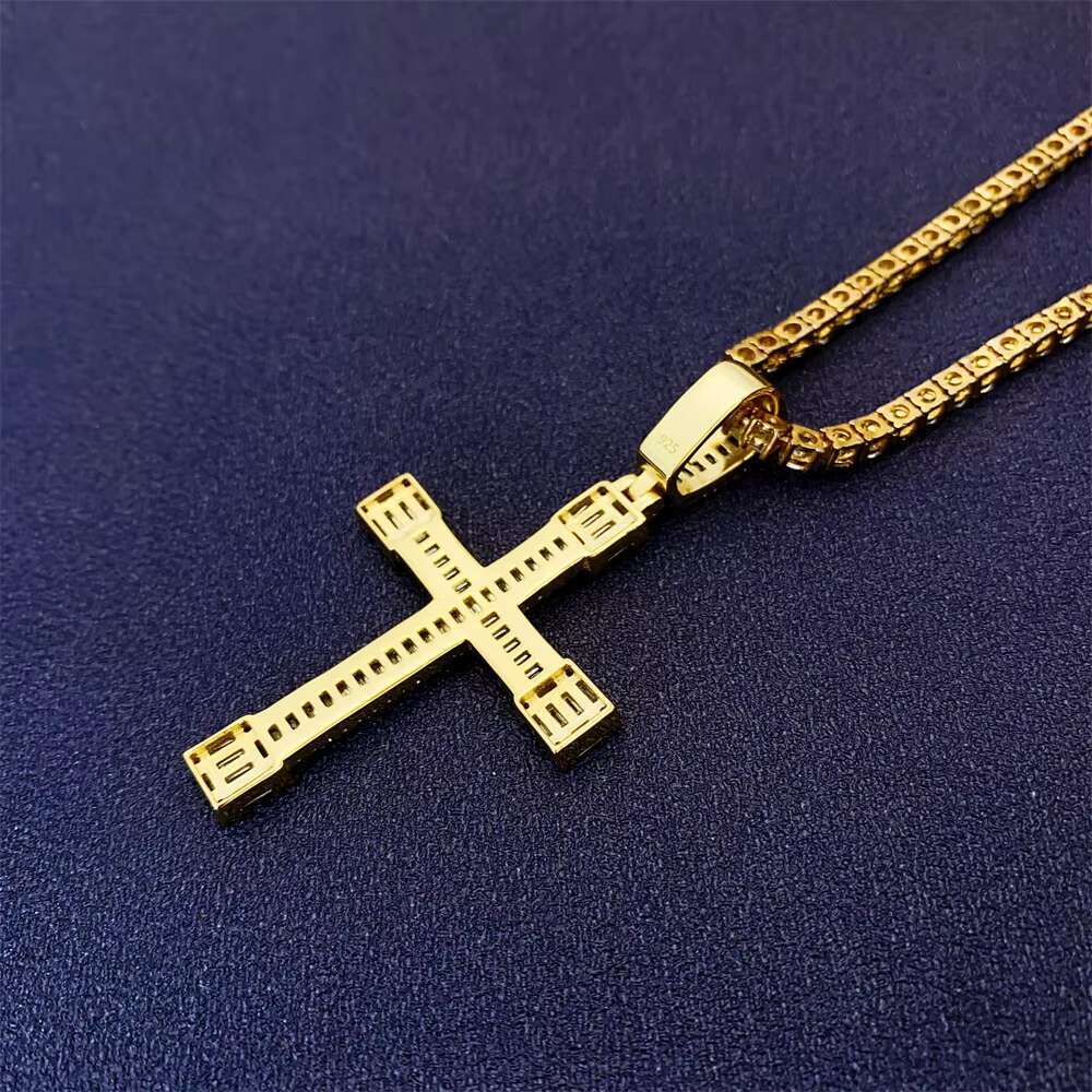 Hip Hop Necklace Cross Pendant 18k Gold Plated Necklace Silver 925 GRA Certificate VVS Moissanite Hiphop Cross Pendant