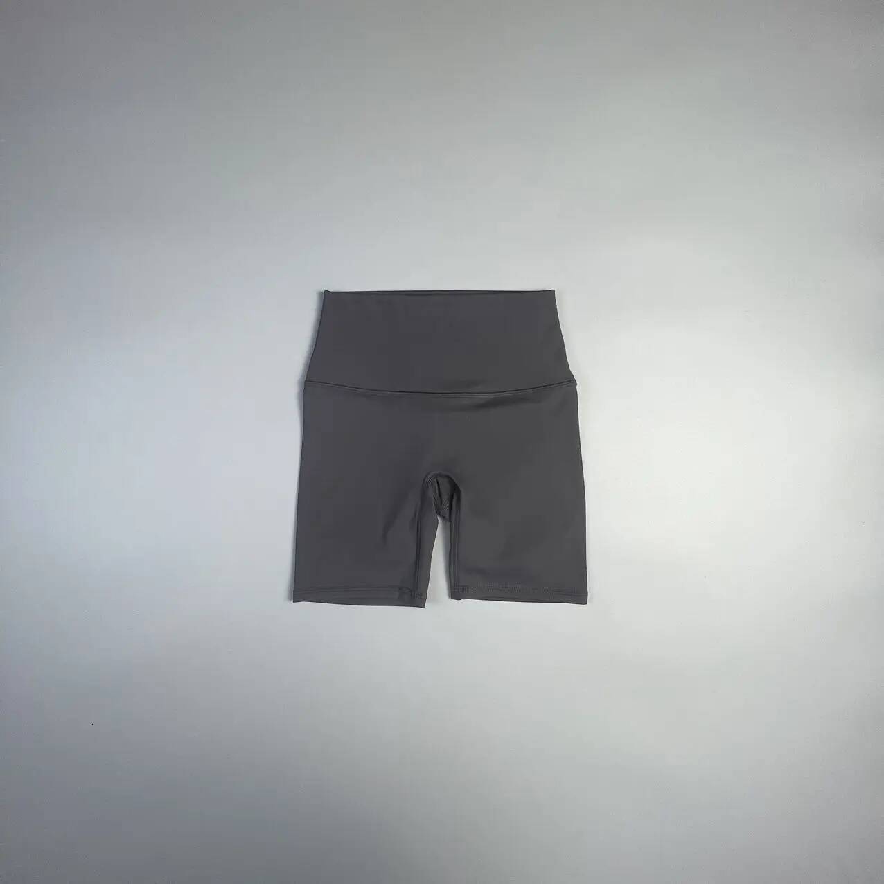 Ddmyoutdoor New No Size Yoga Shorts Style Lycra High Waists Naked Seamless Three Part Bodyfitting Fiess Pants Jogging Suit