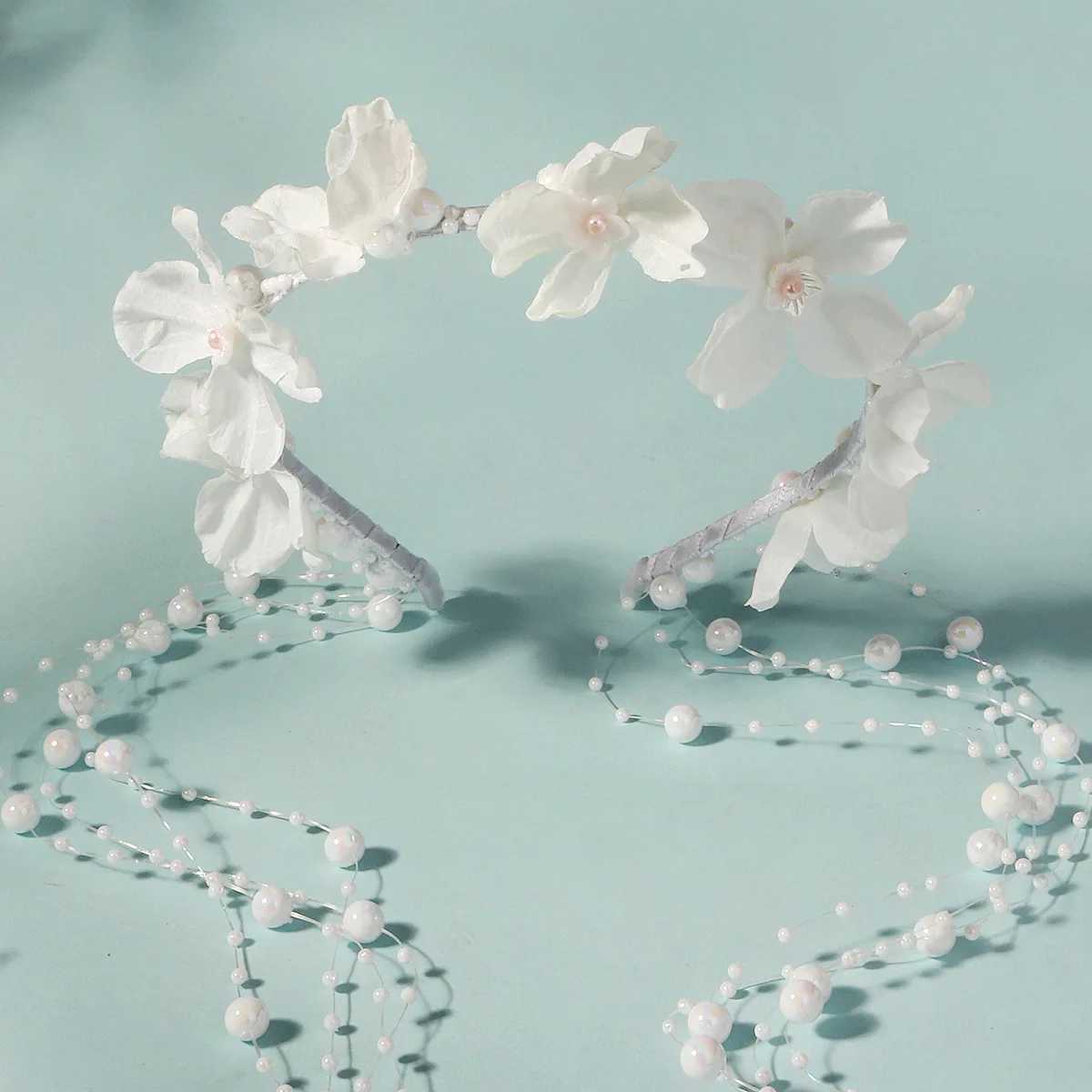 Bride Wedding White Flower Crowns Elegant Floral Headbands with Long Tassel Pearls Pendant Hair Jewelry Women Party Hairbands Z250605