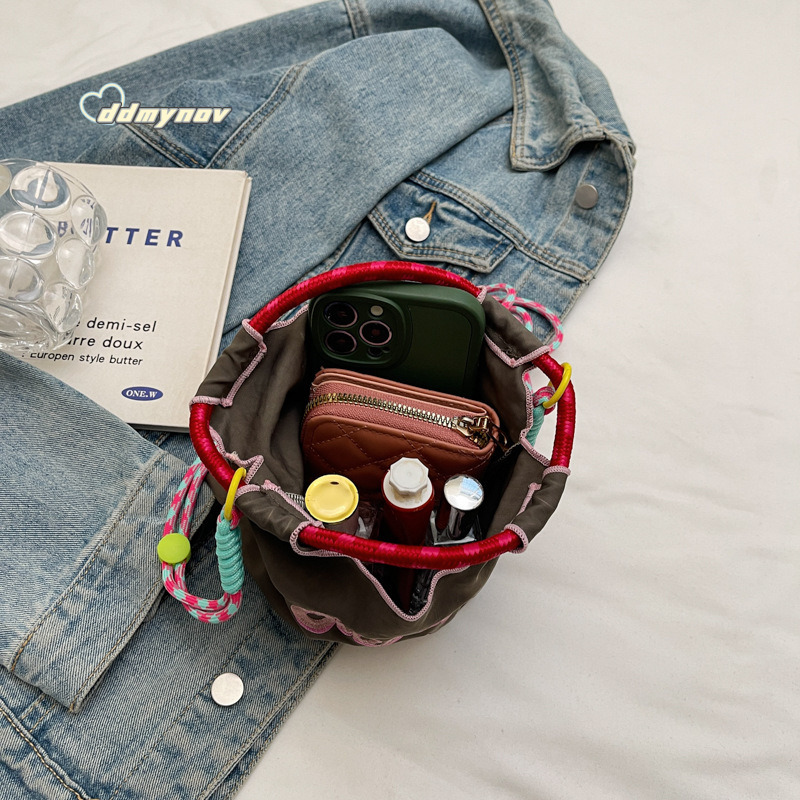 Women's Embroidered Bag, Trendy Nylon Handbag, Casual Shoulder Crossbody Bag ddmynov