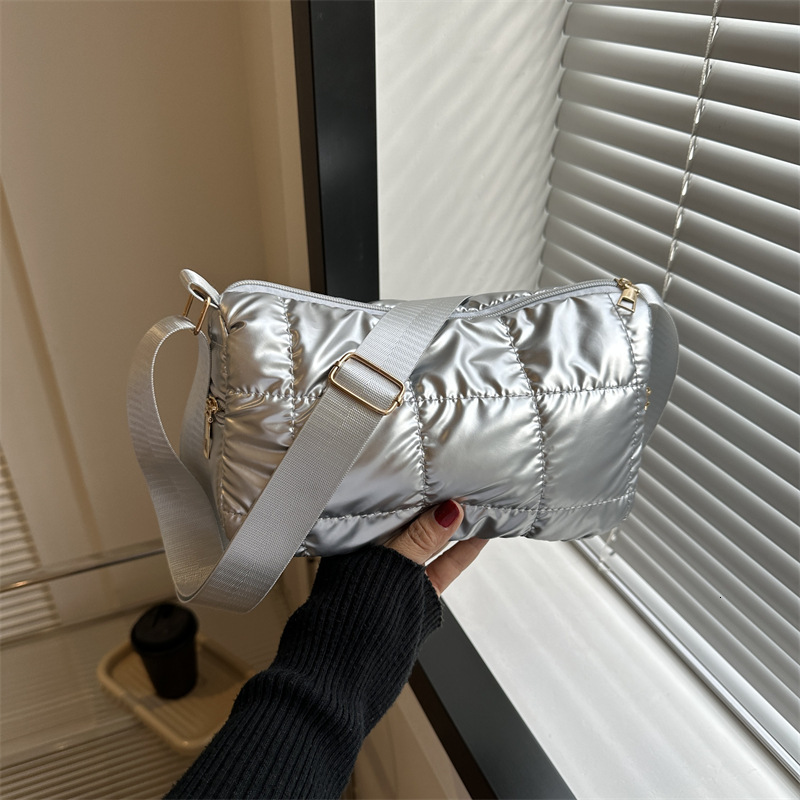 designer 2025 Autumn Winter New Fashion Cotton Handbag Single Shoulder Underarm Small Square Bag Women's Bag Supports Wholesale and Mixed Orders