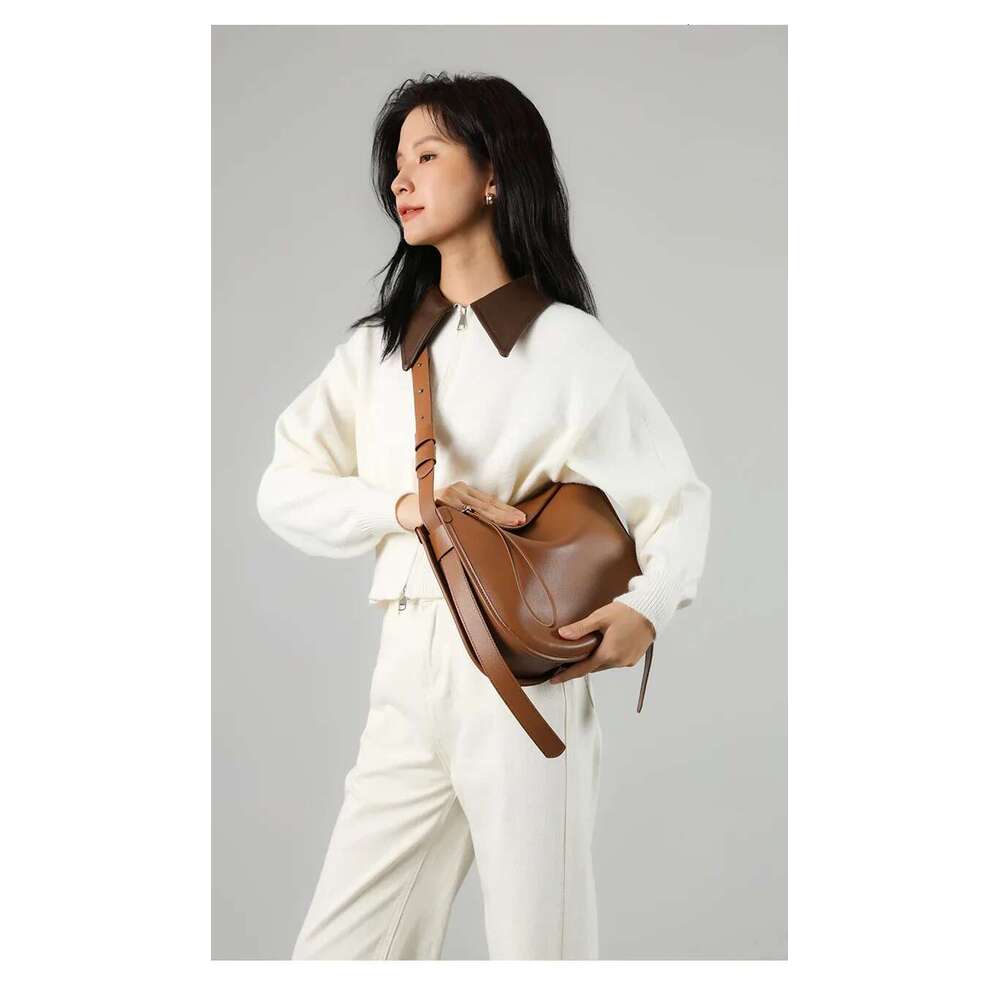 Designer Bags 2025 Women's Cow Genuine Leather Shoulder Tote Bags Ladies Soft Cowhide Design Bag Female Fashion High Quality Bucket Handbags Luxu