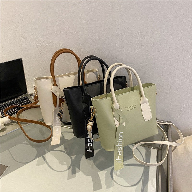 2025 Spring Summer New Women's Bag Texture Women's Small Bag Summer New Korean Multi functional Handbag Trendy Crossbody Bag Simple and Fres