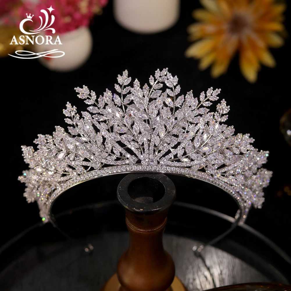 New Crown Made Of Multiple Layers Leaves Wedding Accessories Silver Color Diademas CZ Crystal Tiara For Women Bride Jewelry Z250605