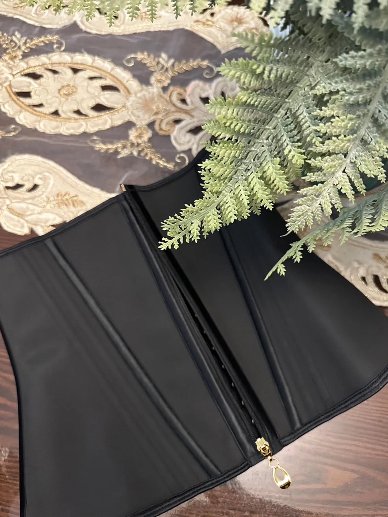 1 pc Womens Sports Shaper Belt Latex Material Zipper Waist Shaper Compression Belt Corset Body Shaper Waist Belt 250605