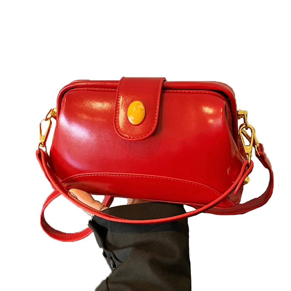 Trendy Glossy PU Crossbody Bag Women Fashion High Grade Buckle Versatile One Shoulder Bags Daily All-Match Commute Packs 250605