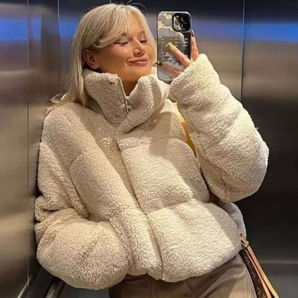 Autumn and Winter New Women's Lamb Wool Short Standing Collar Thickened Warm Bread Cotton Coat