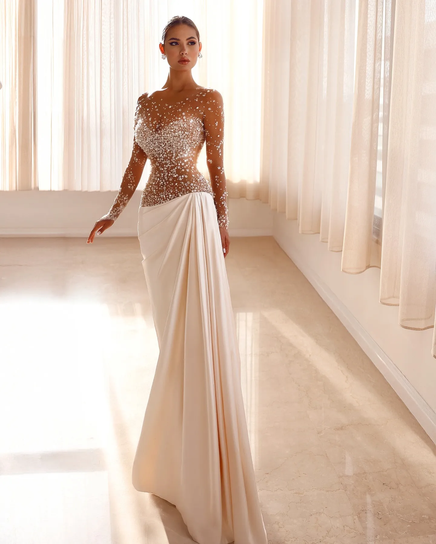 Stunning Illusion Beaded Wedding Dress Sparkly Sheer Scoop Mermaid Bridal Gown Fashion Long Sleeves Bride Dresses Customized