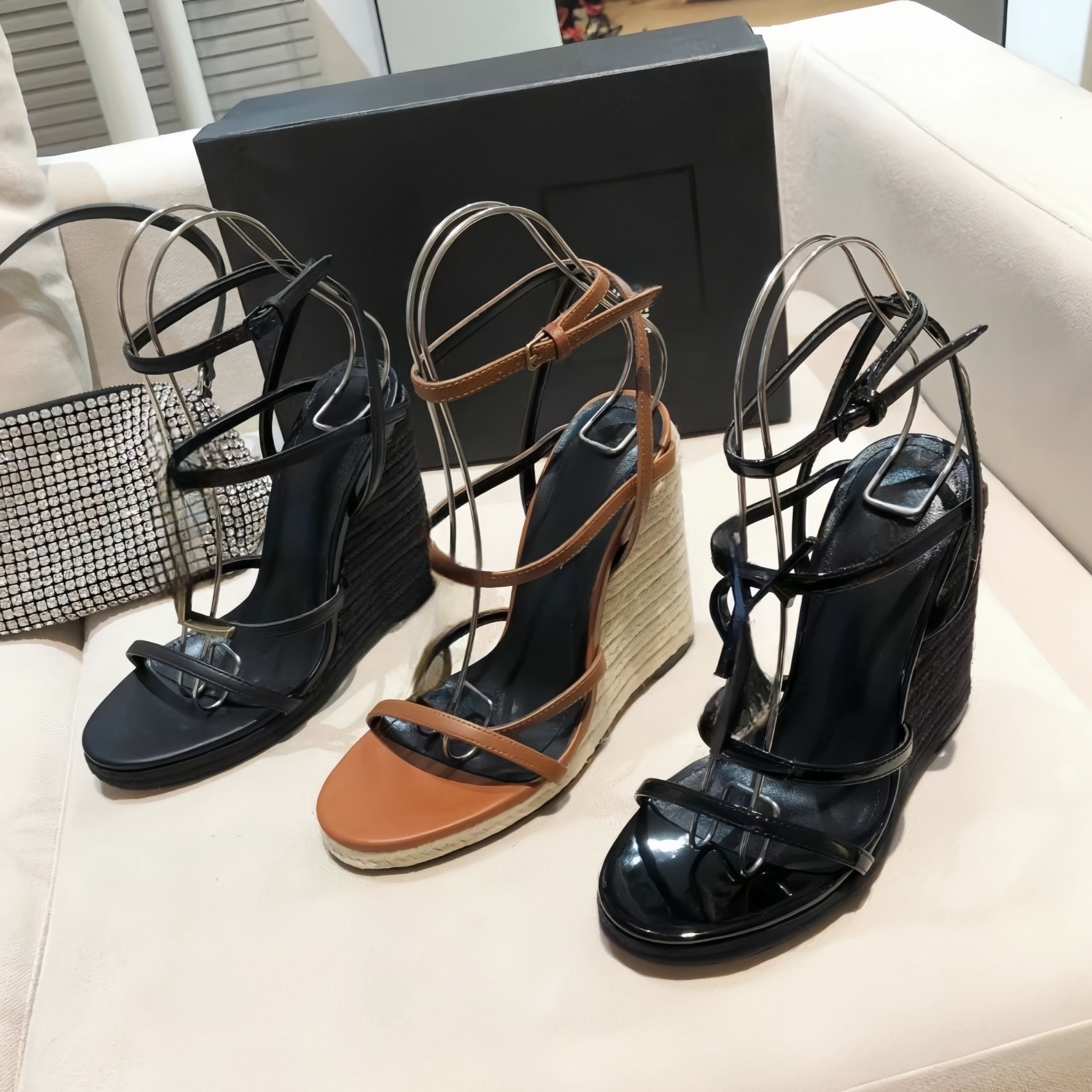 Designer Women Sandals Wedge Peep Toes High Heels Shoes Metal Letter Buckle Black Brown Matte Genuine Leather Bottom Luxury Brand Woman Sandal Size 35-42