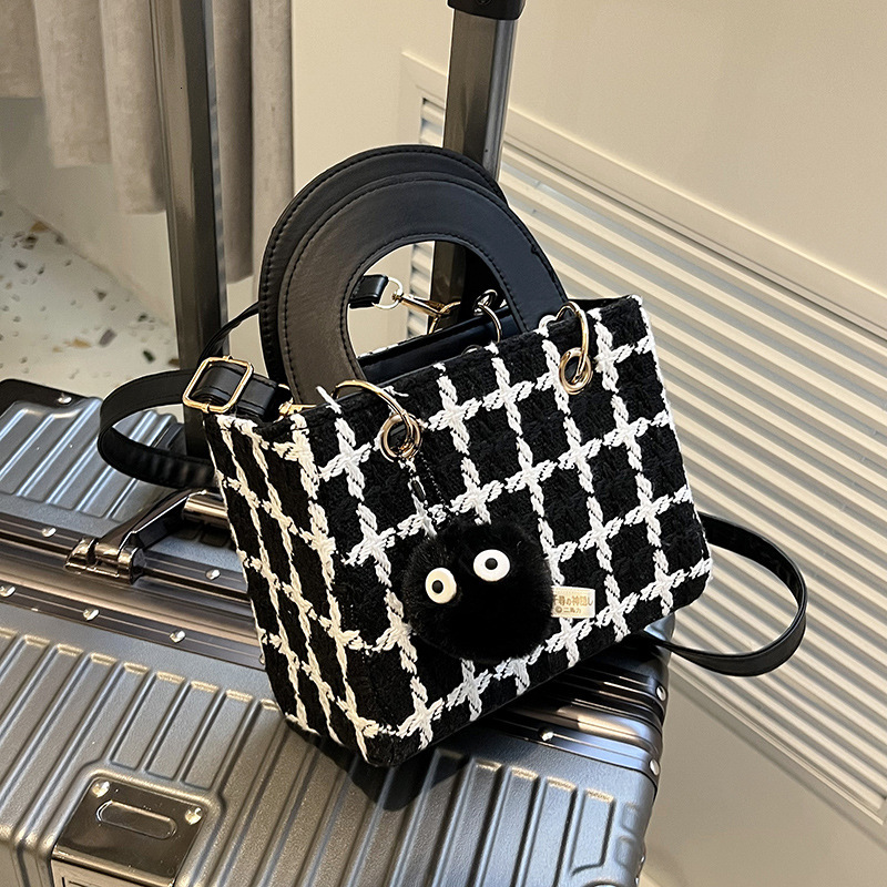 New women's bag autumn and winter handbag Princess Diana bag designer large capacity women's crossbody bag shoulder bag