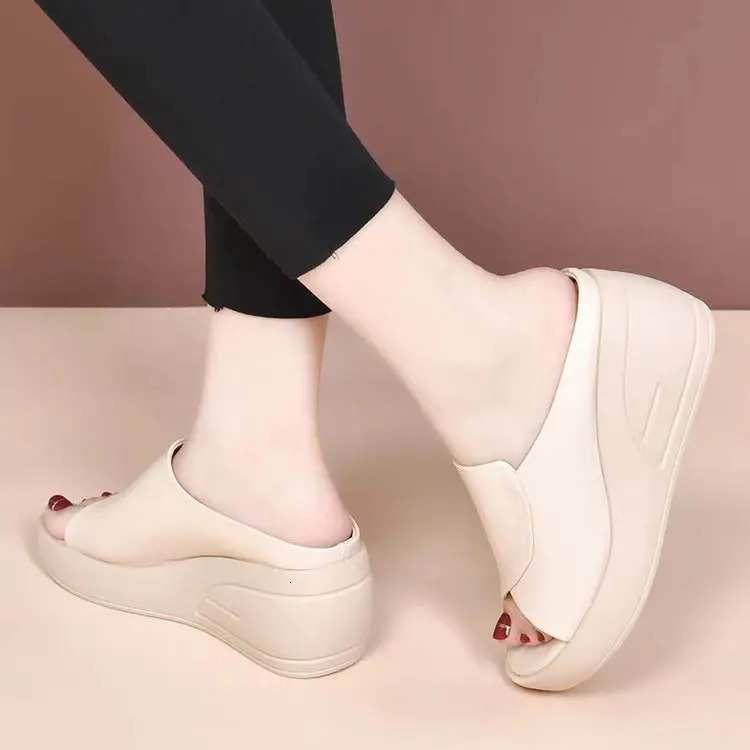 2024 Summer Open Toe Sexy Solid Thick Sole Slope Heel Slippers for Women Outwear Comfortable Platform Womens Single Shoes 250605