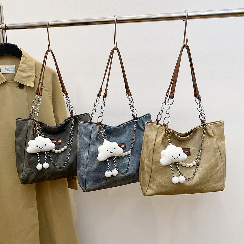 designer 2025 Solid Color Casual Commuter Fashion Autumn Large Capacity Niche Simple Casual Underarm Single Shoulder Tote Bag