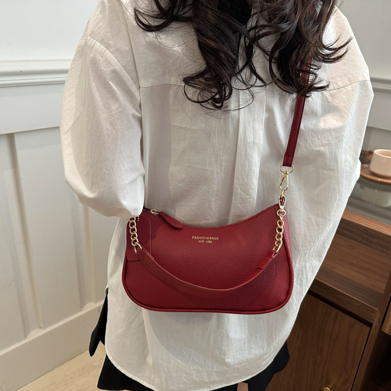 designer Bag for Women 2025 New Single Shoulder Handbag Trendy Fashion Underarm Texture Unique Niche Office Crescent Bag for Women