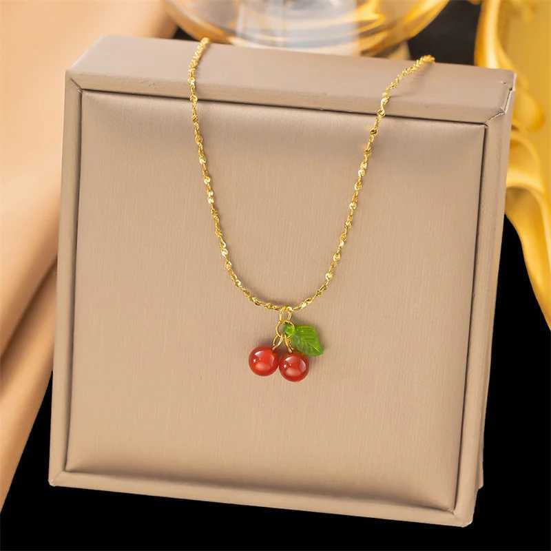 Cute Stainless Steel Cherry Necklace Natural Stone Beads Pendant Chain Necklace Womens Fashion Wedding Jewelry Birthday Gift Y250605