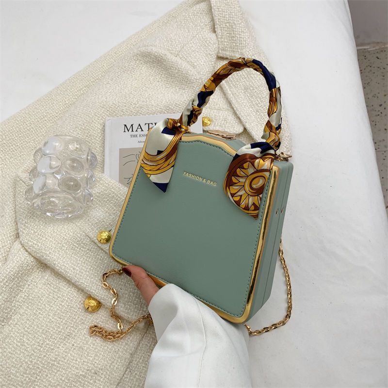 2025 Spring and Summer New Women's Bag New Fashionable Texture Large Capacity Solid Color Scarf Handbag Exquisite Chain Designer Shoulder Crossbo
