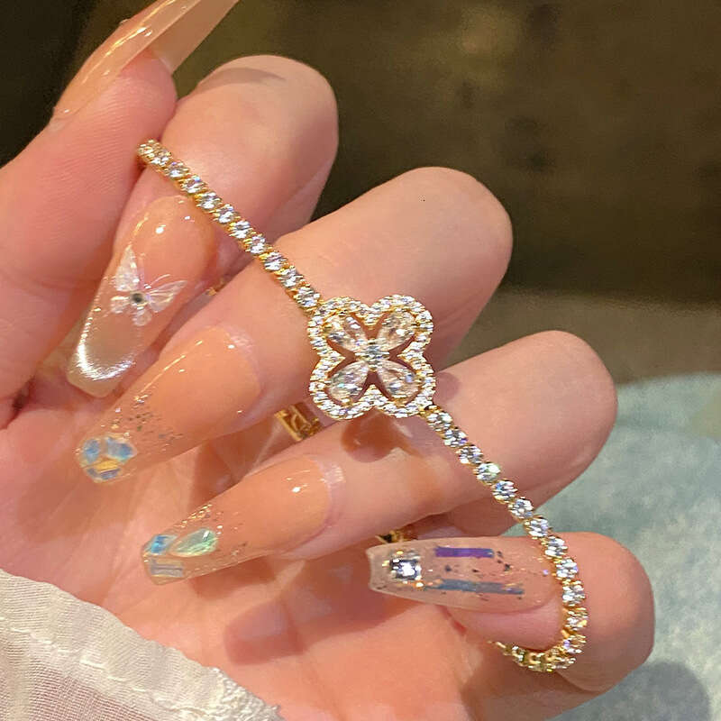 Luxury jewelry designer bracelet 4-leaf clover Real Gold Plated Zircon Flower Geometric Unique Design Sense Clasp Bracelet Fashion Trendy Jewelry for 
