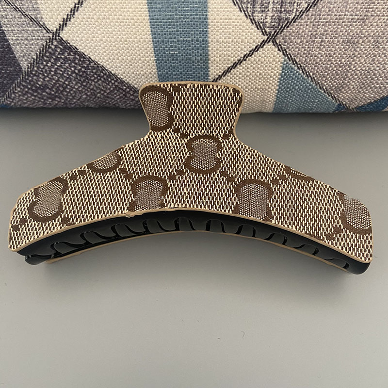 Newest Luxury Designer Hair Clip Womens Hair Clips Girl Brand Vintage Barrettes Fashion Hair Accessories