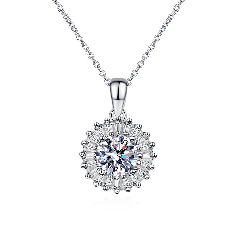Chic Radiance Aesthetic High-Quality Full-Cut Moissanite Gemstone Set within a Durable 925 Silver Frame