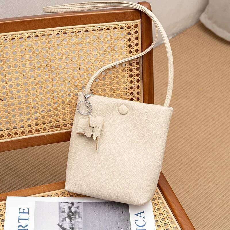 Designer Bags 2025 Women Soft Cow Genuine Leather Designer Crossbody Bag Female Retro Cowhide Shoulder Bags Girl Casual Simplicity Solid Purse Lady Lu