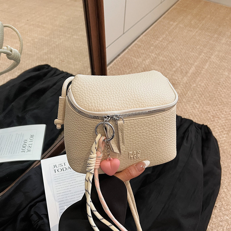 Quality New Style Fashion Small Bag for Women 2025 New Summer Versatile Crossbody Bag Exquisite Super Popular Small Square Bag New Free Delivery Desig