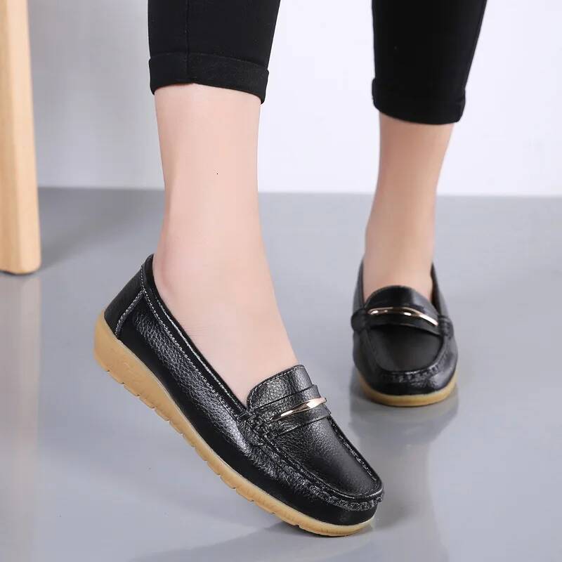 Ddmyoutdoor New Genuine Leather Shoes Woman Slip On Women Flats Moccasins S Loafers Spring Autumn Mother Shoe Big Size G Outdoor Shoes