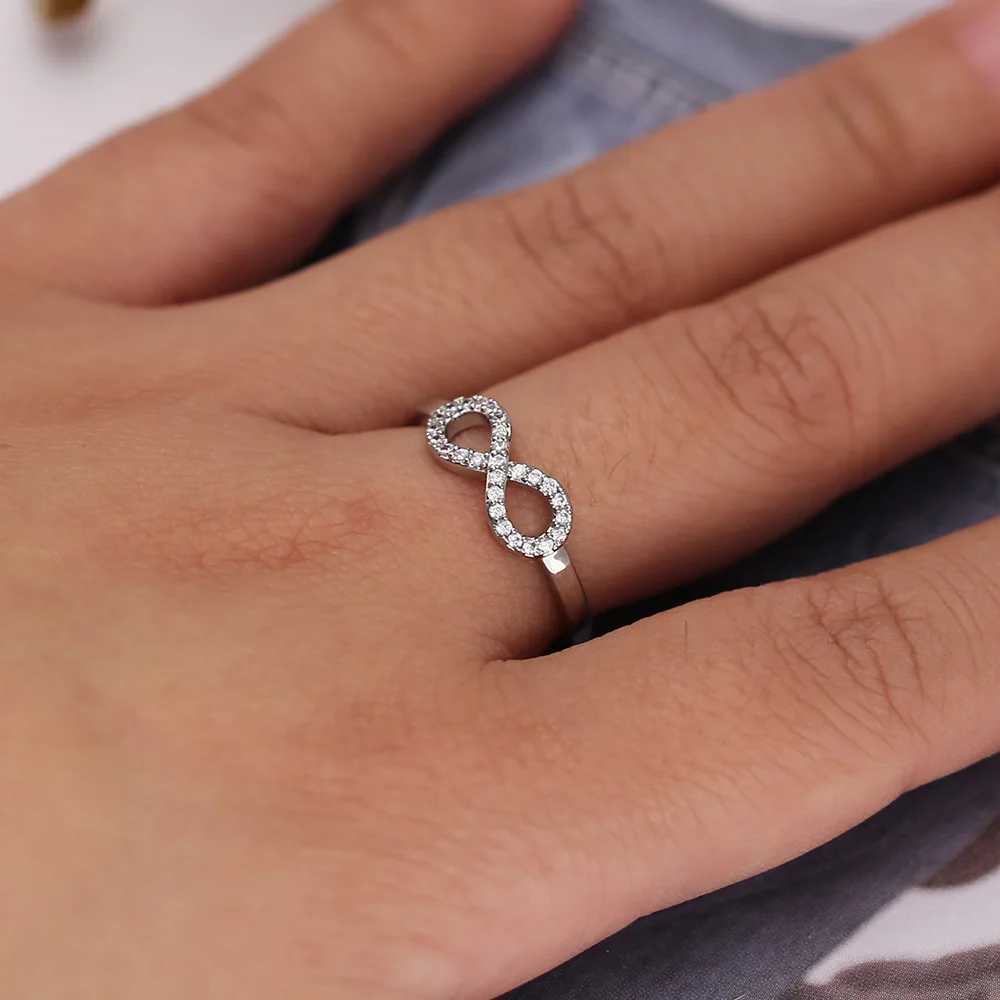 Huitan Trendy Infinity Rings Fashion Simple Accessories Lucky Upside-Down Letter Eight Shaped Women Middle Finger Rings 2019 W250606