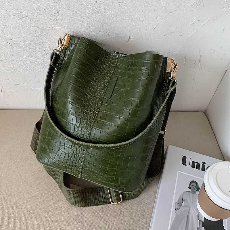 Vintage Bucket Bag Personalized Stone Pattern Buckle Large Capacity Shoulder Bag Temperament Texture Trend Crossbody Bags M250606