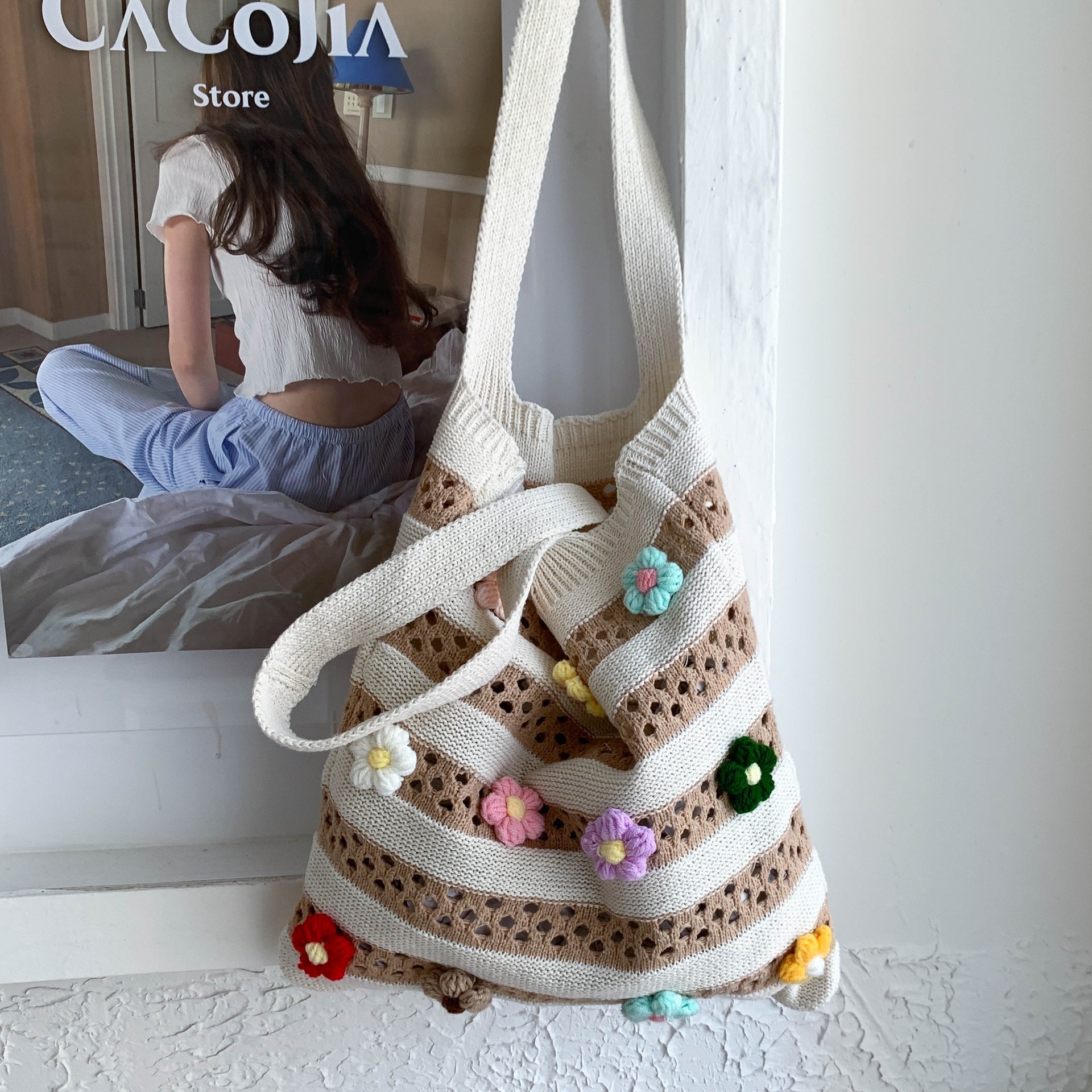 designer Casual Large Capacity Underarm Bag for Women Korean Knitted Hollow Shoulder Bag Beach Commuting Versatile Vacation Beach Bag