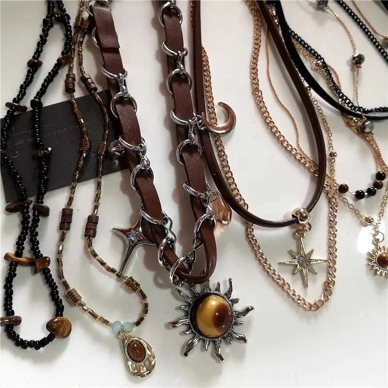 Vintage Leather Brown Stone Sun Pendant Beaded Choker Clavicle Chain Necklace For Women Unique Y2K Personalized Grunge Jewelry Y250605