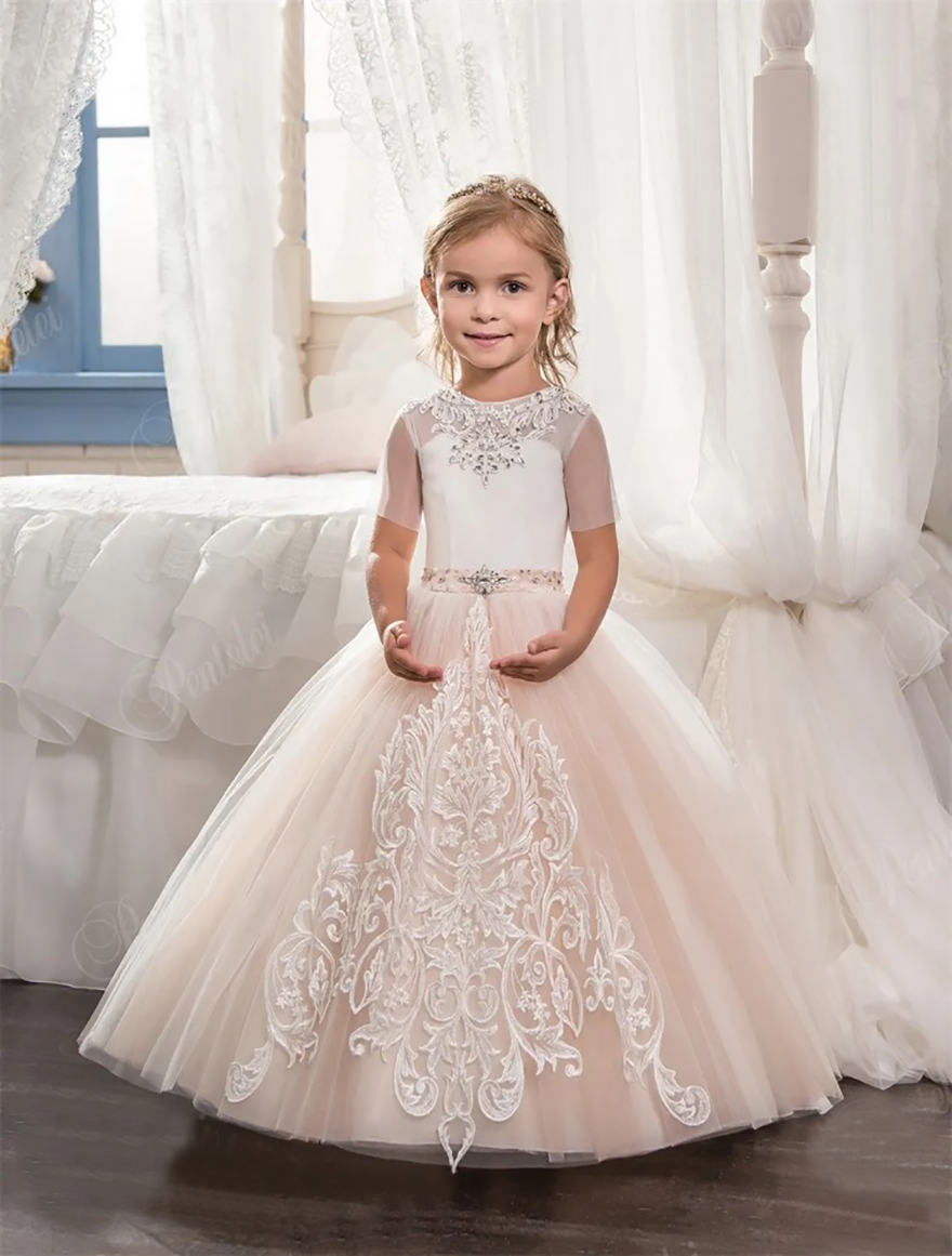 Ivory Flower Girls Dresses with Short Sleeves 2025 Pentelei Beaded Crystals Appliques Tulle Litte Girls Birthday Gowns Custom Made