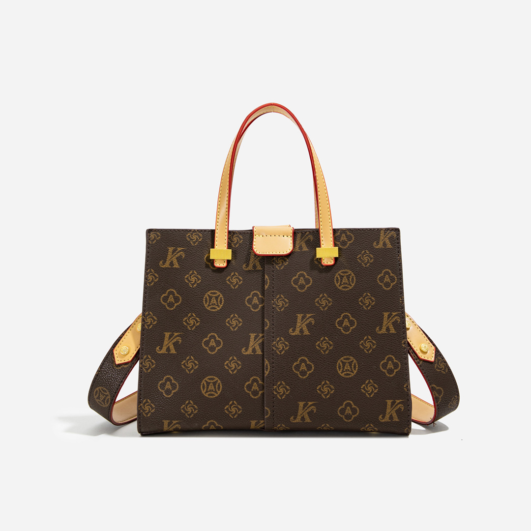 Free Delivery Designer Bag Classic Large-capacity Single-shoulder Handbag High-end Feel Light Luxury Retro Flower Crossbody Bag