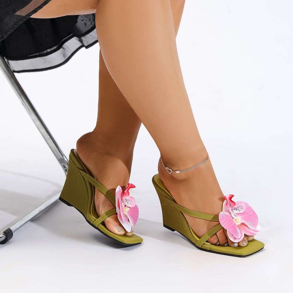 2025 Summer New flower Style wedge Heel Silk Pinch Leg Outskirt Small wer Half Dragged High Heels for Women