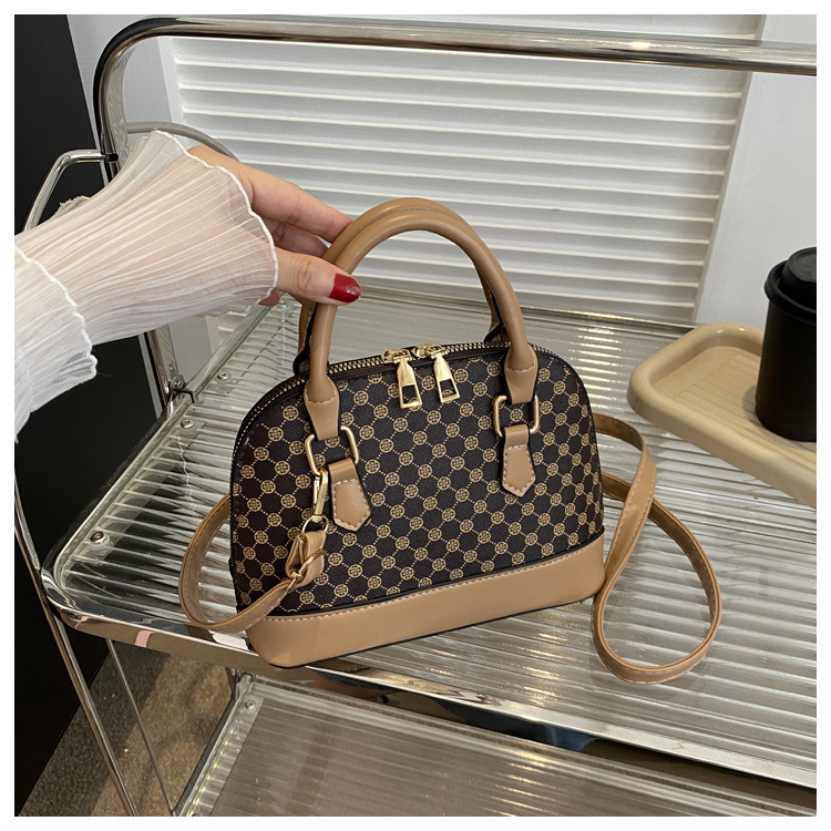 designer 2025 Summer New Fashion Vintage Floral Handbag Shoulder Crossbody Shell Bag Women's Bag Supports Wholesale and Mixed Orders