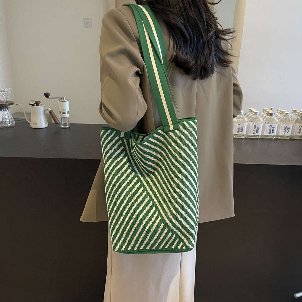 Knitted Shoulder New Tote For Women Large Capacity Handheld Commuter Shopping Bag Bucket Versatile B5